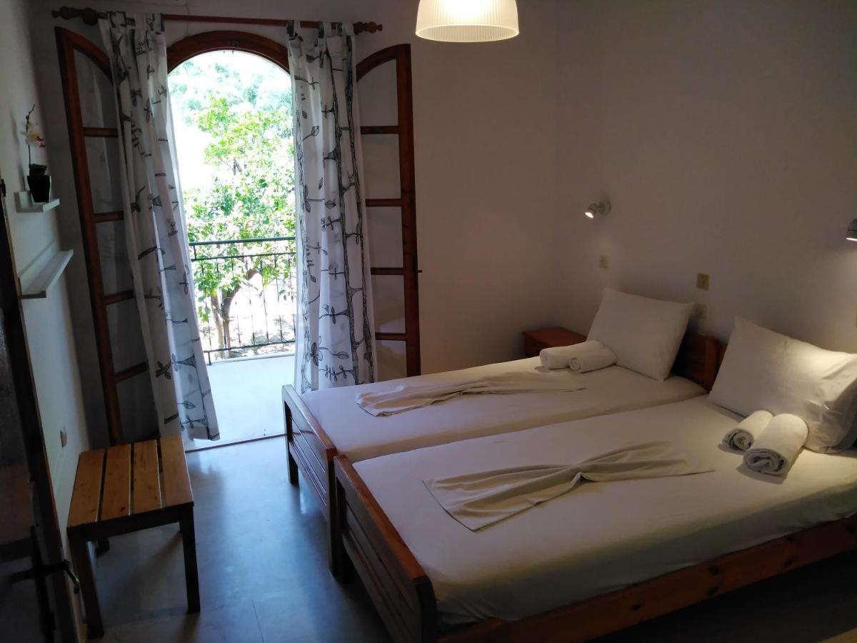 Ηotel Della ปาร์กา ภายนอก รูปภาพ